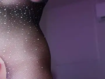 Chaturbate Best live sex cam show of sophialaxx