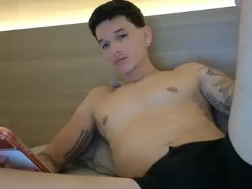 Chaturbate Live Sex Cam of dirtyprettyboi