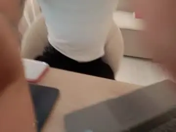 Chaturbate Live Porn of dirtyprettyboi