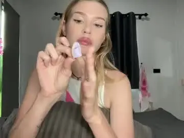 Chaturbate Nude Webcam of pussymoneywet