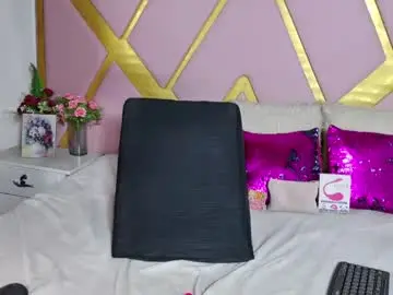 Chaturbate Adult Video Chat of shellbydior