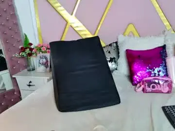 Chaturbate Watch Live Sex Cams of shellbydior