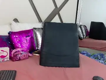 Chaturbate Live Sex of shellbydior