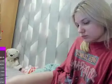 Chaturbate Live Sex of tiny_kiss