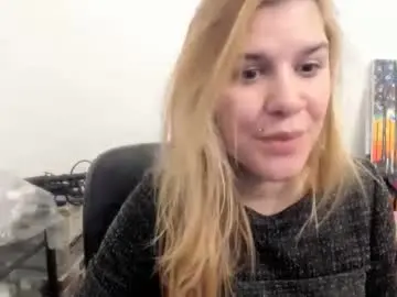 Chaturbate Watch Live Sex Cams of artsyandcraftsy_