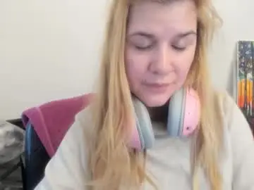 Chaturbate Private Sex Chat of artsyandcraftsy_