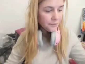 Chaturbate Nude Webcam of artsyandcraftsy_