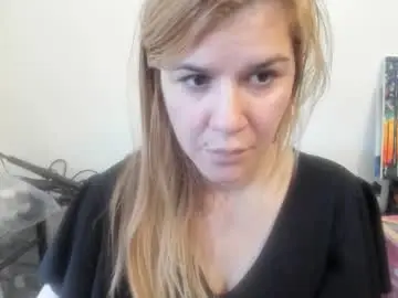 Chaturbate Free Porn Cam of artsyandcraftsy_