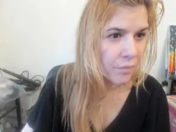 Chaturbate Best live sex cam show of artsyandcraftsy_