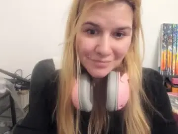 Chaturbate Nude Webcam of artsyandcraftsy_