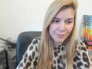 Chaturbate Private Sex Chat of artsyandcraftsy_