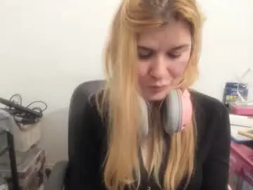 Chaturbate Live Porn of artsyandcraftsy_