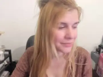 Chaturbate Free Live Porn of artsyandcraftsy_