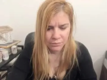 Chaturbate Best live sex cam show of artsyandcraftsy_