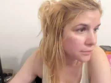 Chaturbate Watch Live Sex Cams of artsyandcraftsy_