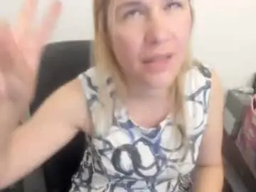 Chaturbate Adult Webcams of artsyandcraftsy_