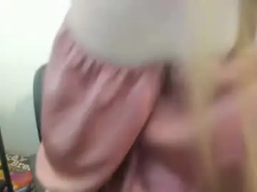 Chaturbate Free Live Porn of artsyandcraftsy_