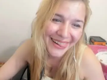 Chaturbate Nude Webcam of artsyandcraftsy_