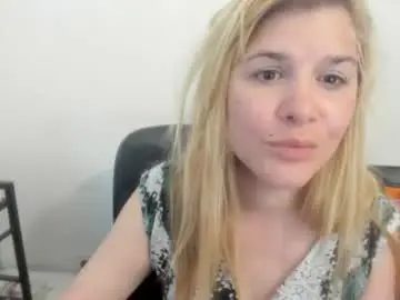 Chaturbate Adult Video Chat of artsyandcraftsy_