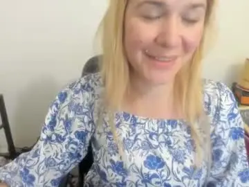 Chaturbate Free Porn Cam of artsyandcraftsy_