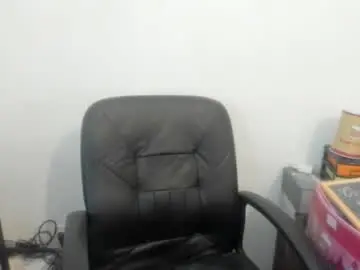 Chaturbate Adult Video Chat of artsyandcraftsy_