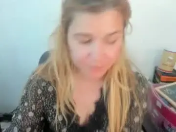 Chaturbate Sex Cam of artsyandcraftsy_