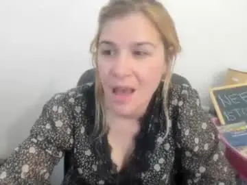 Chaturbate Adult Video Chat of artsyandcraftsy_
