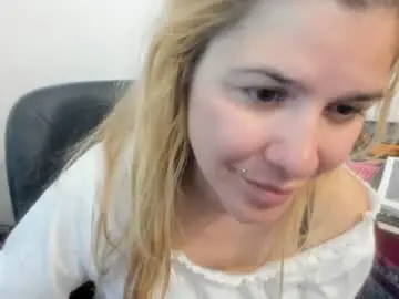 Chaturbate Adult Webcams of artsyandcraftsy_