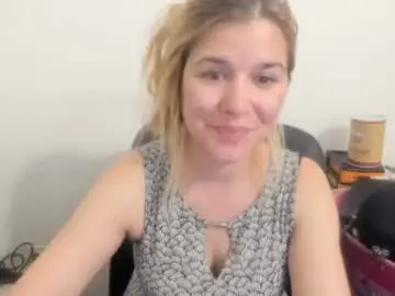 Chaturbate Free Live Porn of artsyandcraftsy_