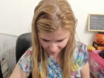 Chaturbate Free Live Porn of artsyandcraftsy_