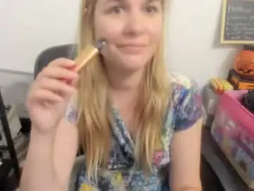 Chaturbate Adult Webcams of artsyandcraftsy_