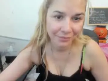 Chaturbate Watch Live Sex Cams of artsyandcraftsy_