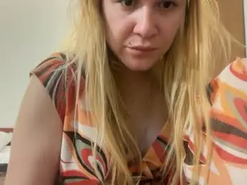 Chaturbate Sex Chat of artsyandcraftsy_