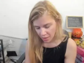 Chaturbate Live Porn of artsyandcraftsy_