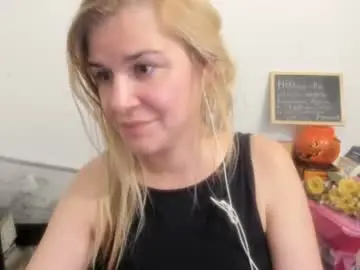 Chaturbate Adult Webcams of artsyandcraftsy_