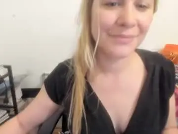 Chaturbate Sex Chat of artsyandcraftsy_