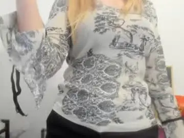 Chaturbate Live Porn of artsyandcraftsy_