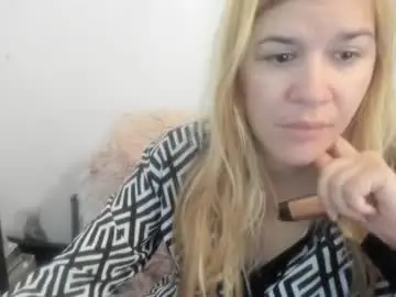 Chaturbate Adult Webcams of artsyandcraftsy_