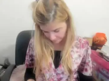 Chaturbate Best live sex cam show of artsyandcraftsy_