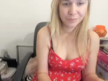 Chaturbate Best Webcam of artsyandcraftsy_