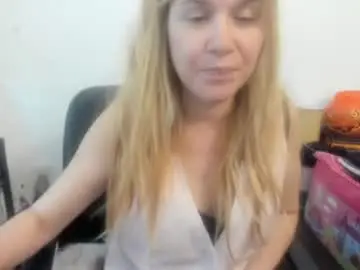 Chaturbate Sex Chat of artsyandcraftsy_