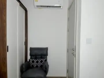 Chaturbate Watch Live Sex Cams of e___lisa