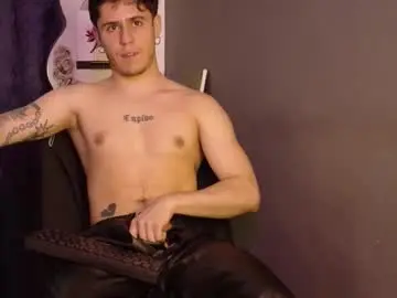 Chaturbate Live Porn of antonnello_