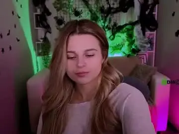 Chaturbate Live Sex Cam of berry_alma