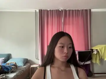 Chaturbate Live Sex Cam of lennaguzzardo