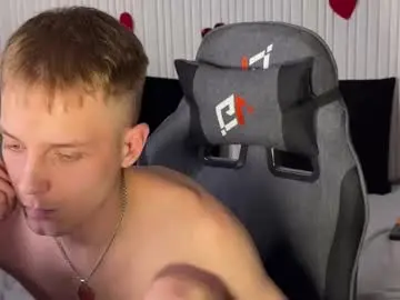 Chaturbate Live Porn of sky_hunter