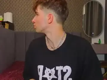 Chaturbate Sex Cam of crisp1nver_