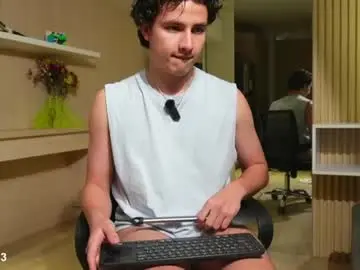 Chaturbate Adult Webcams of theohawke_