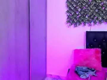 Chaturbate Live Sex of kyra_noir