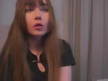 Chaturbate Live Sex Cam of louettakarn